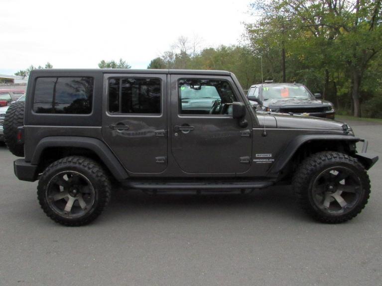 Used 2014 Jeep Wrangler Unlimited Sport for sale Sold at Victory Lotus in New Brunswick, NJ 08901 8