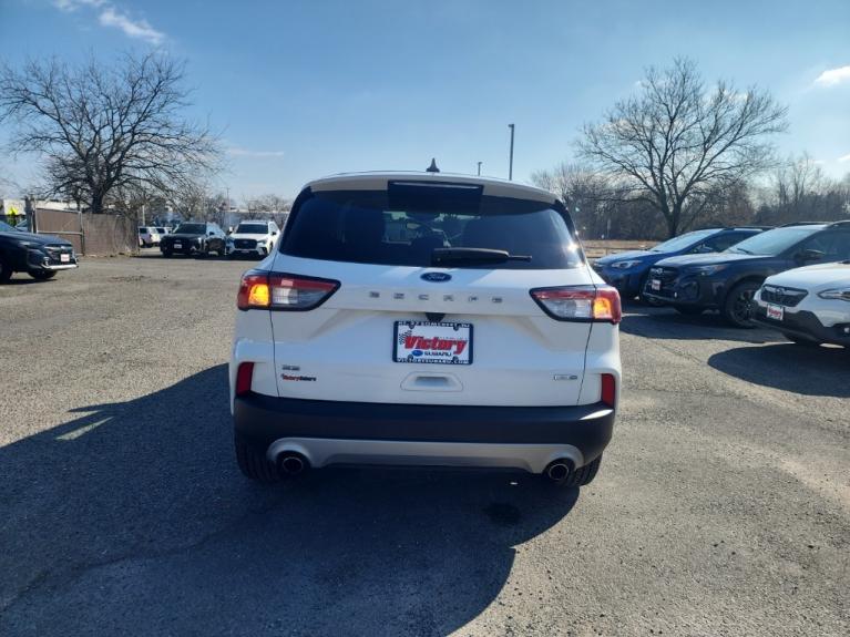 Used 2020 Ford Escape SE for sale Sold at Victory Lotus in New Brunswick, NJ 08901 4