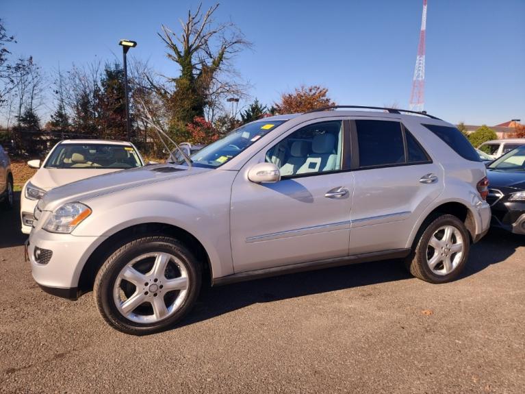 Used 2008 Mercedes-Benz M-Class ML 350 for sale Sold at Victory Lotus in New Brunswick, NJ 08901 2