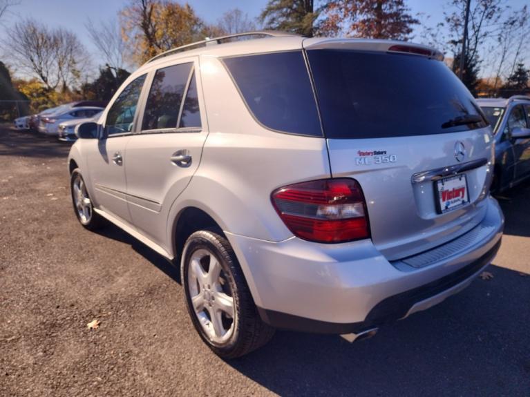 Used 2008 Mercedes-Benz M-Class ML 350 for sale Sold at Victory Lotus in New Brunswick, NJ 08901 3