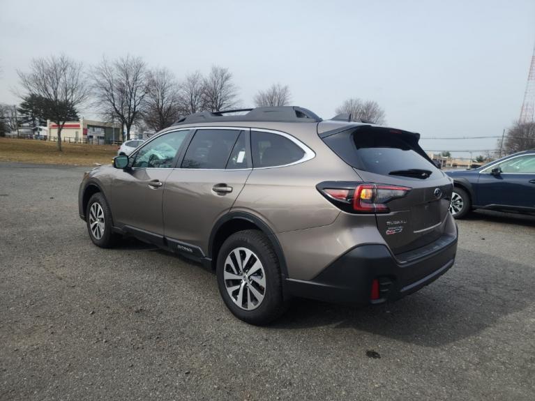 Used 2022 Subaru Outback Premium for sale Sold at Victory Lotus in New Brunswick, NJ 08901 3