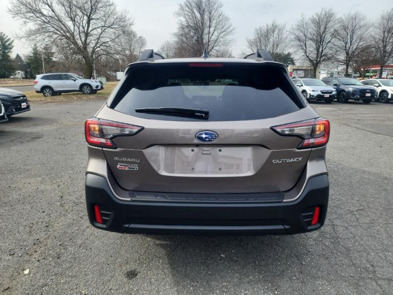 Used 2022 Subaru Outback Premium for sale Sold at Victory Lotus in New Brunswick, NJ 08901 4