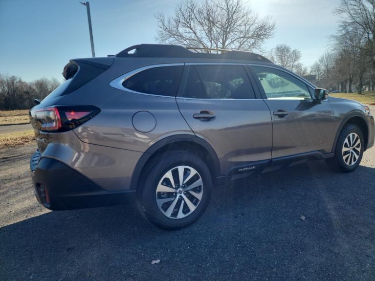 Used 2022 Subaru Outback Premium for sale Sold at Victory Lotus in New Brunswick, NJ 08901 5