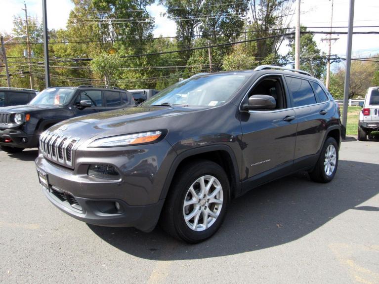 Used 2017 Jeep Cherokee Latitude for sale Sold at Victory Lotus in New Brunswick, NJ 08901 4