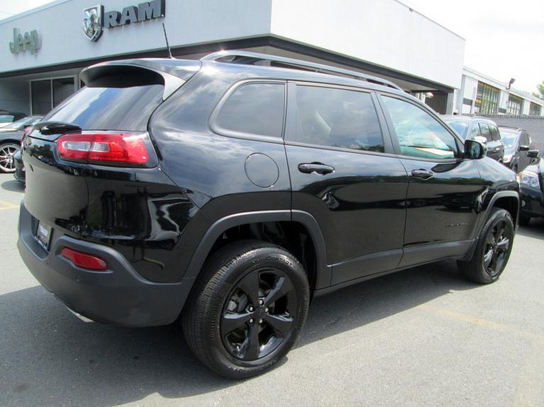 Used 2018 Jeep Cherokee Limited for sale Sold at Victory Lotus in New Brunswick, NJ 08901 7