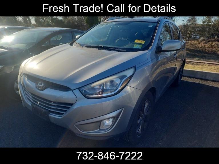 Used 2014 Hyundai Tucson SE for sale Sold at Victory Lotus in New Brunswick, NJ 08901 1