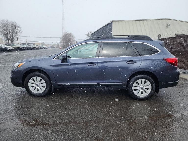 Used 2017 Subaru Outback 2.5i Premium for sale Sold at Victory Lotus in New Brunswick, NJ 08901 2