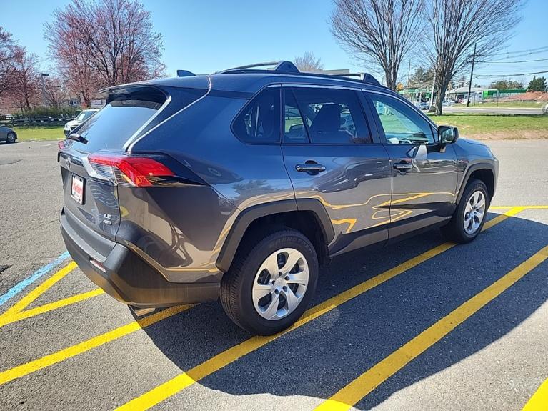 Used 2020 Toyota RAV4 LE for sale Sold at Victory Lotus in New Brunswick, NJ 08901 5