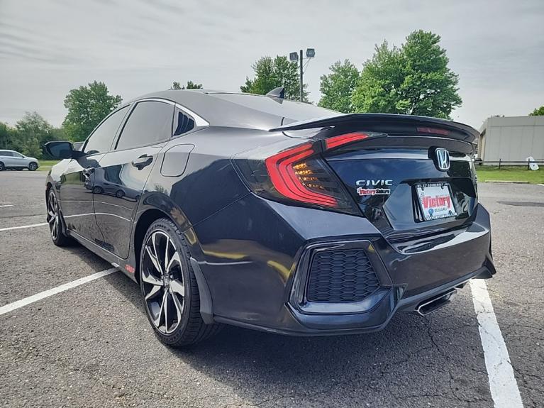 Used 2018 Honda Civic Si for sale Sold at Victory Lotus in New Brunswick, NJ 08901 3