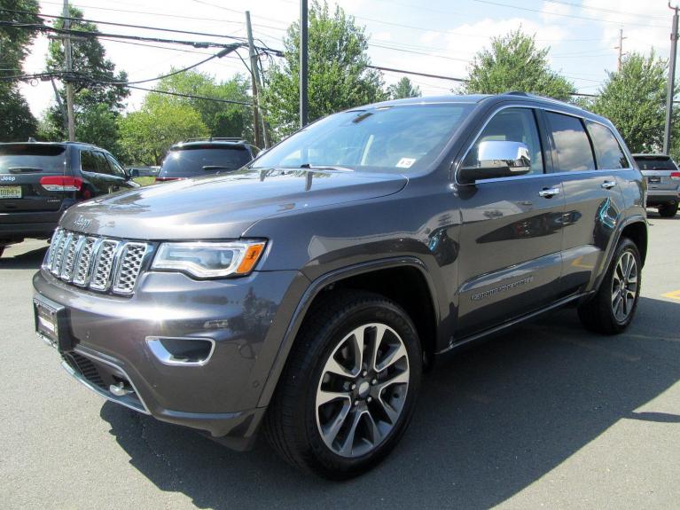 Used 2017 Jeep Grand Cherokee Overland for sale Sold at Victory Lotus in New Brunswick, NJ 08901 4