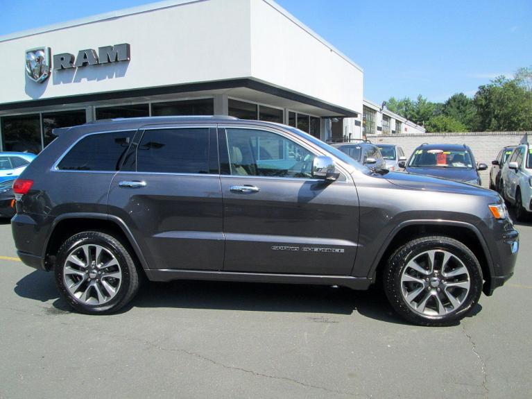 Used 2017 Jeep Grand Cherokee Overland for sale Sold at Victory Lotus in New Brunswick, NJ 08901 8