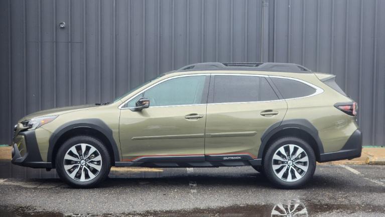 Used 2023 Subaru Outback Limited for sale $33,995 at Victory Lotus in New Brunswick, NJ 08901 2