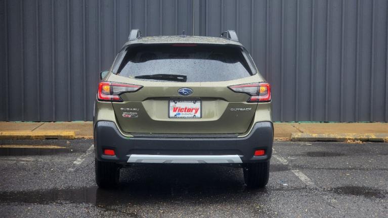 Used 2023 Subaru Outback Limited for sale Sold at Victory Lotus in New Brunswick, NJ 08901 4