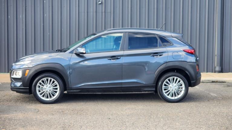 Used 2021 Hyundai Kona SEL for sale Sold at Victory Lotus in New Brunswick, NJ 08901 2