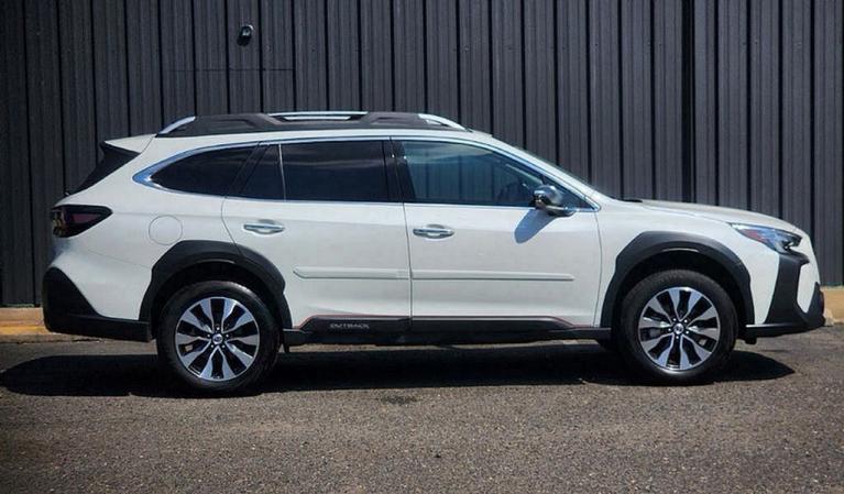 Used 2023 Subaru Outback Touring for sale $36,995 at Victory Lotus in New Brunswick, NJ 08901 6