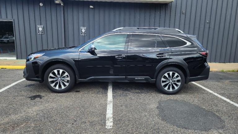 Used 2023 Subaru Outback Touring for sale $35,995 at Victory Lotus in New Brunswick, NJ 08901 2
