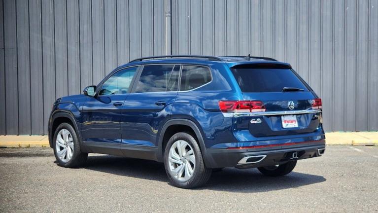 Used 2021 Volkswagen Atlas 3.6L V6 SE w/Technology for sale Sold at Victory Lotus in New Brunswick, NJ 08901 3