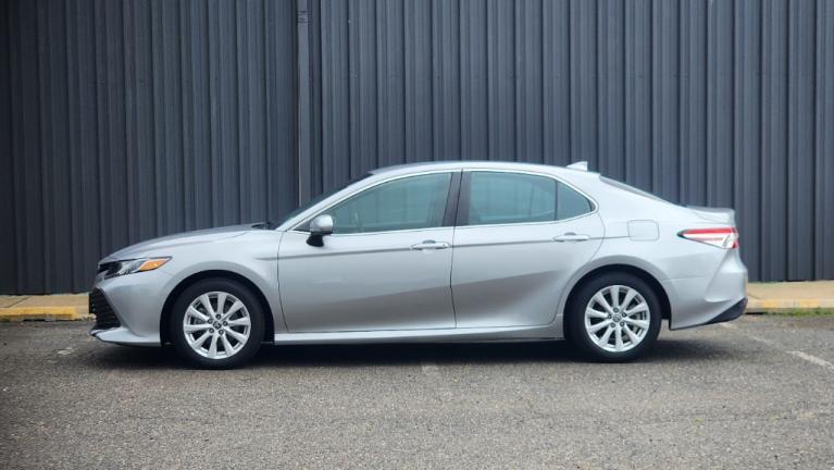 Used 2020 Toyota Camry LE for sale Sold at Victory Lotus in New Brunswick, NJ 08901 2