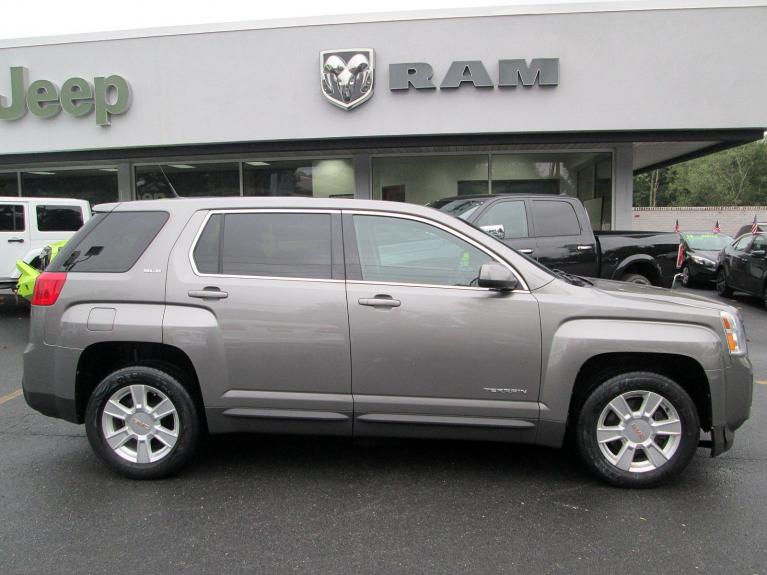 Used 2012 GMC Terrain SLE-1 for sale Sold at Victory Lotus in New Brunswick, NJ 08901 7