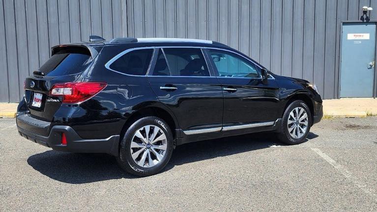 Used 2018 Subaru Outback 2.5i for sale $23,495 at Victory Lotus in New Brunswick, NJ 08901 8