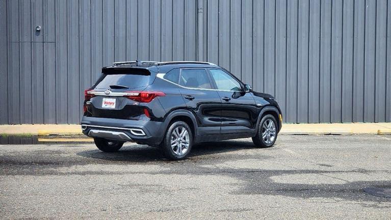 Used 2021 Kia Seltos S for sale $21,745 at Victory Lotus in New Brunswick, NJ 08901 5