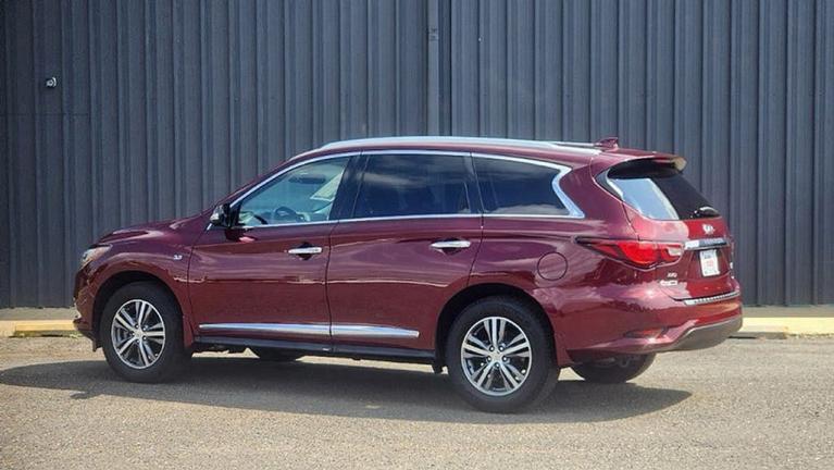 Used 2020 INFINITI QX60 LUXE for sale $29,995 at Victory Lotus in New Brunswick, NJ 08901 3