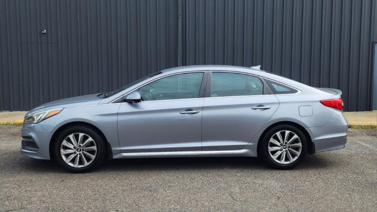 Used 2016 Hyundai Sonata Base for sale Sold at Victory Lotus in New Brunswick, NJ 08901 2