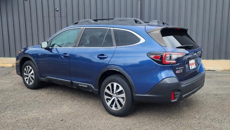 Used 2020 Subaru Outback Premium for sale Sold at Victory Lotus in New Brunswick, NJ 08901 3