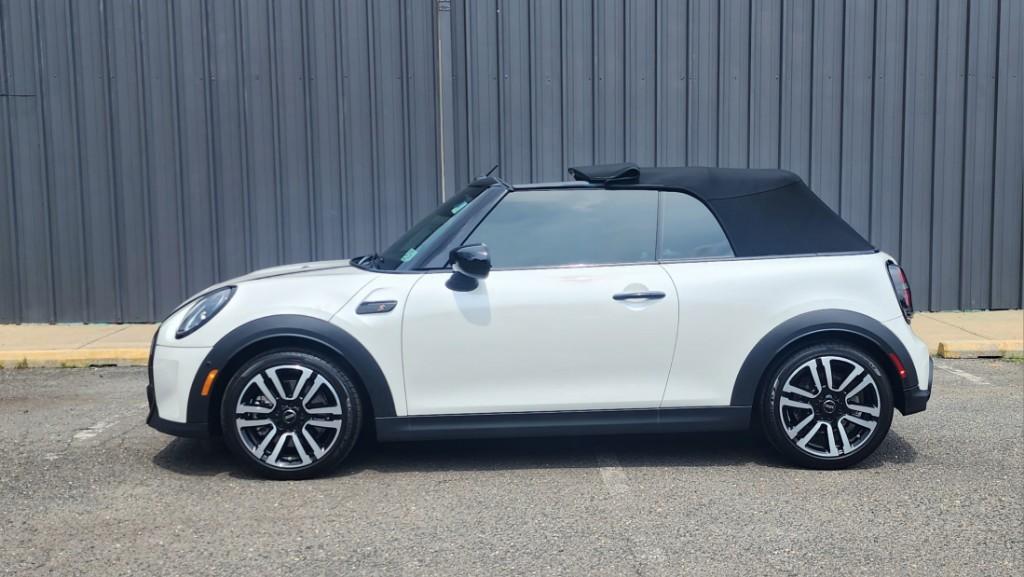 Used 2024 MINI Cooper S Iconic For Sale ($41,995) | Victory Lotus Stock ...