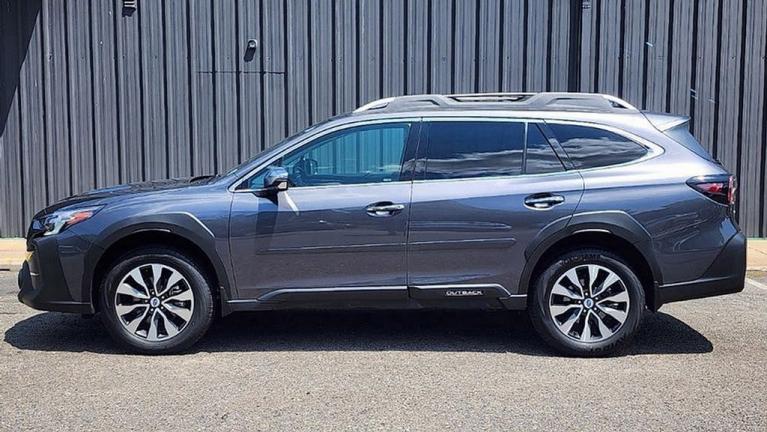 Used 2023 Subaru Outback Touring for sale $36,295 at Victory Lotus in New Brunswick, NJ 08901 6