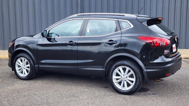 Used 2018 Nissan Rogue Sport SV for sale Sold at Victory Lotus in New Brunswick, NJ 08901 3