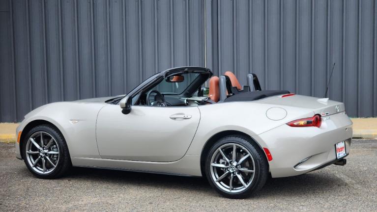 Used 2022 Mazda MX-5 Miata Grand Touring for sale Sold at Victory Lotus in New Brunswick, NJ 08901 3