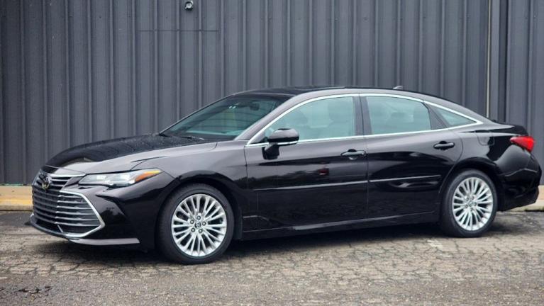 Used 2020 Toyota Avalon Limited for sale Sold at Victory Lotus in New Brunswick, NJ 08901 2