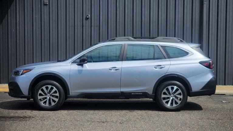 Used 2021 Subaru Outback 2.5i for sale Sold at Victory Lotus in New Brunswick, NJ 08901 2