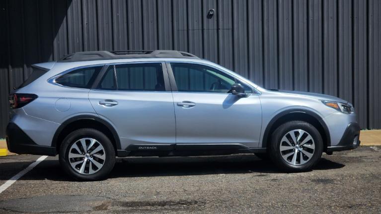 Used 2021 Subaru Outback 2.5i for sale Sold at Victory Lotus in New Brunswick, NJ 08901 6