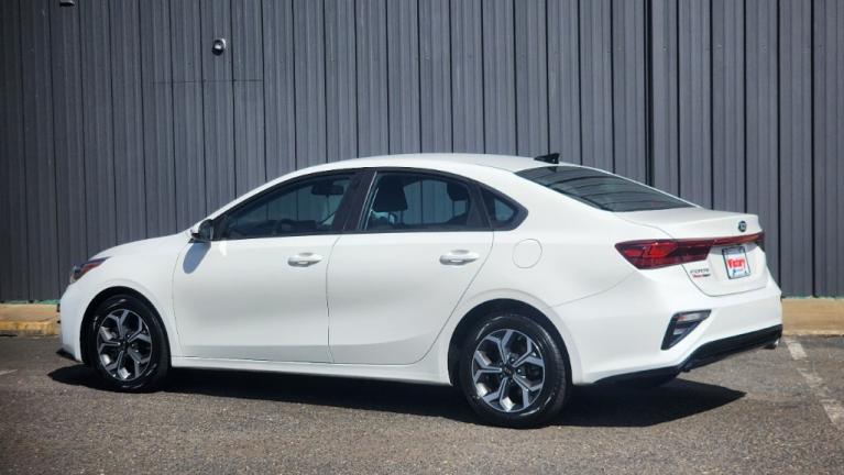 Used 2020 Kia Forte LXS for sale Sold at Victory Lotus in New Brunswick, NJ 08901 3