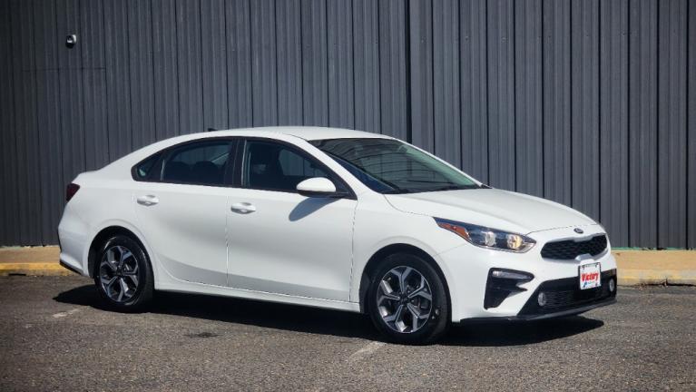 Used 2020 Kia Forte LXS for sale Sold at Victory Lotus in New Brunswick, NJ 08901 7