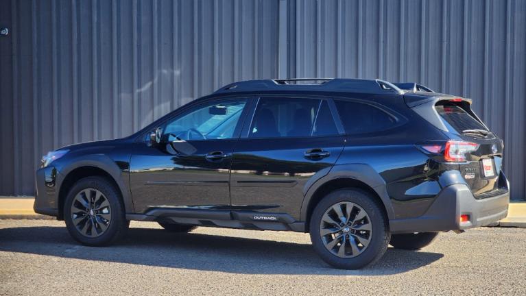 Used 2023 Subaru Outback Onyx Edition XT for sale Sold at Victory Lotus in New Brunswick, NJ 08901 3