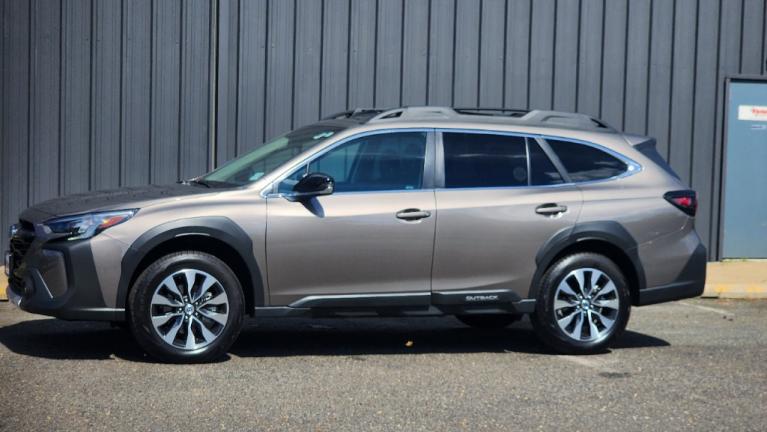 Used 2023 Subaru Outback Limited XT for sale $36,245 at Victory Lotus in New Brunswick, NJ 08901 2