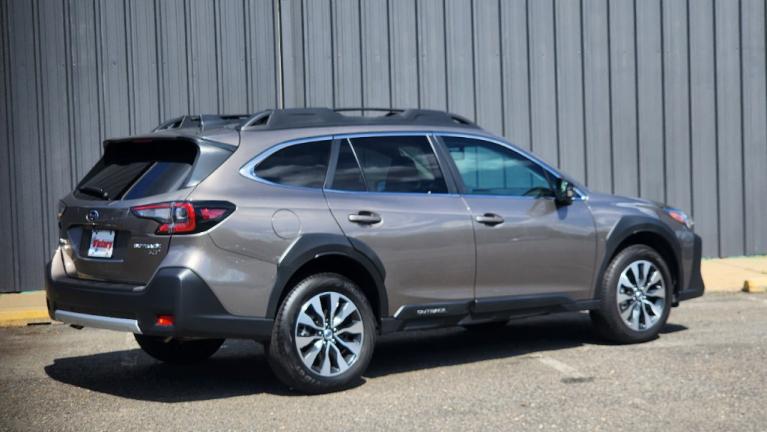 Used 2023 Subaru Outback Limited XT for sale $36,245 at Victory Lotus in New Brunswick, NJ 08901 5