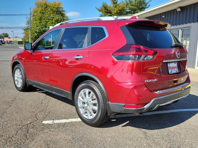 Used 2018 Nissan Rogue SV for sale Sold at Victory Lotus in New Brunswick, NJ 08901 6