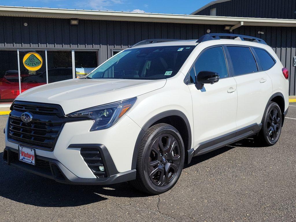 Used 2023 Subaru Ascent Onyx Edition for sale $41,495 at Victory Lotus in New Brunswick, NJ 08901 1