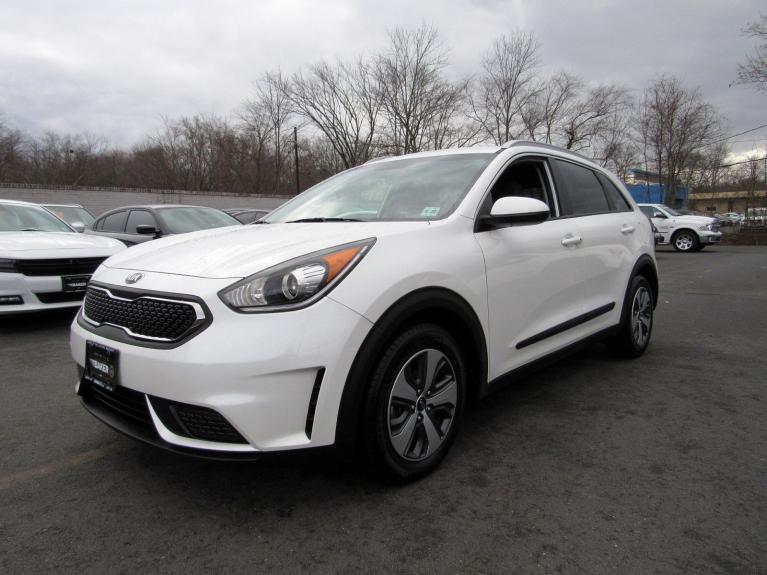 Used 2017 Kia Niro LX for sale Sold at Victory Lotus in New Brunswick, NJ 08901 4