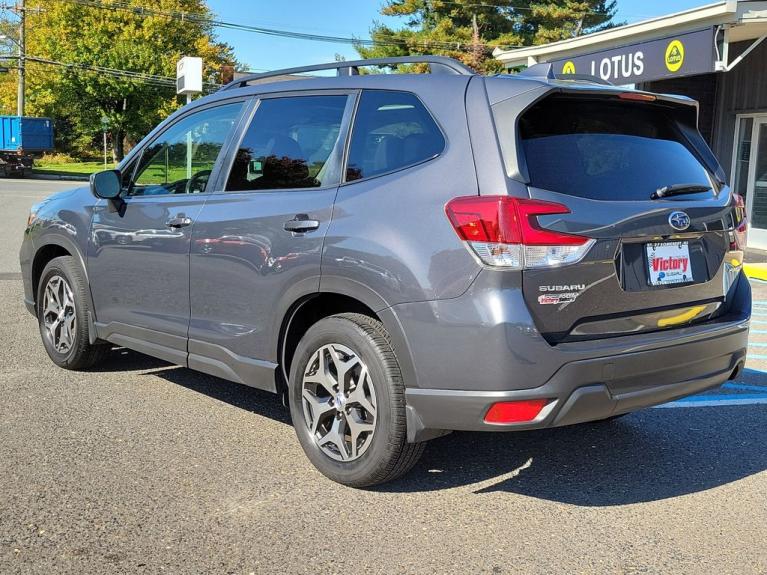 Used 2021 Subaru Forester Premium for sale Sold at Victory Lotus in New Brunswick, NJ 08901 7