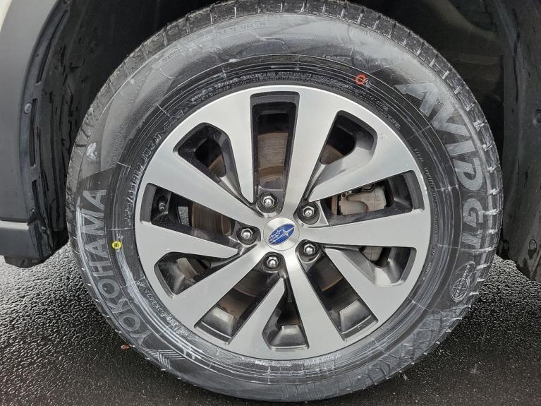 Used 2020 Subaru Outback 2.5i for sale Sold at Victory Lotus in New Brunswick, NJ 08901 8