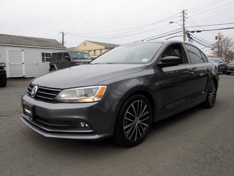 Used 2016 Volkswagen Jetta Sedan 1.8T Sport for sale Sold at Victory Lotus in New Brunswick, NJ 08901 4