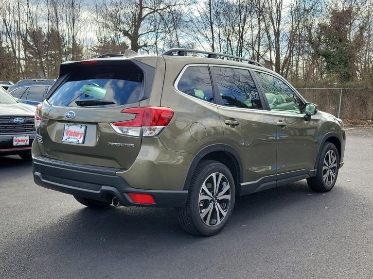 Used 2023 Subaru Forester Limited for sale Sold at Victory Lotus in New Brunswick, NJ 08901 5