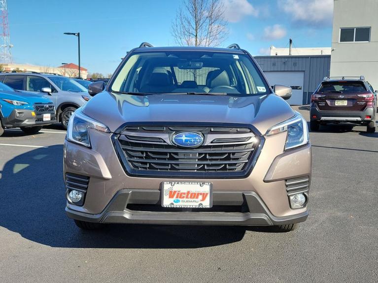 Used 2023 Subaru Forester Limited for sale Sold at Victory Lotus in New Brunswick, NJ 08901 2