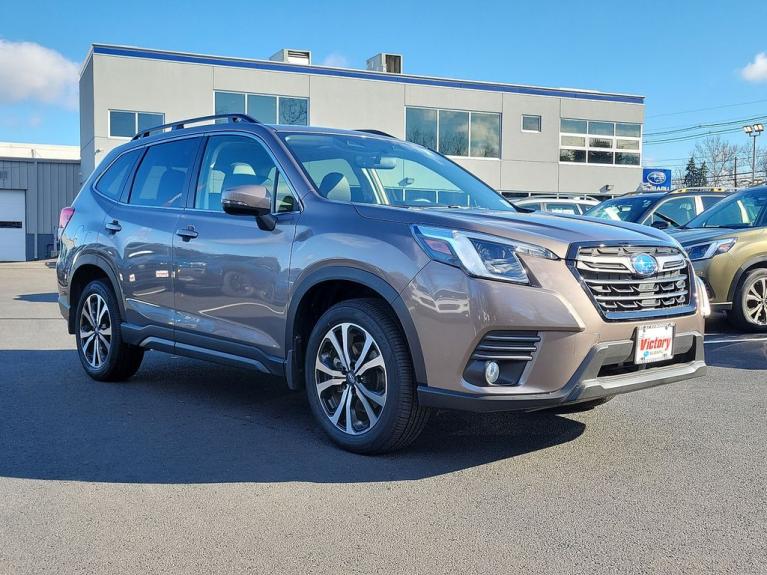 Used 2023 Subaru Forester Limited for sale Sold at Victory Lotus in New Brunswick, NJ 08901 3