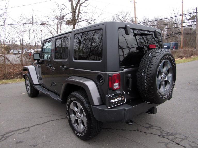 Used 2017 Jeep Wrangler Unlimited Sahara for sale Sold at Victory Lotus in New Brunswick, NJ 08901 5